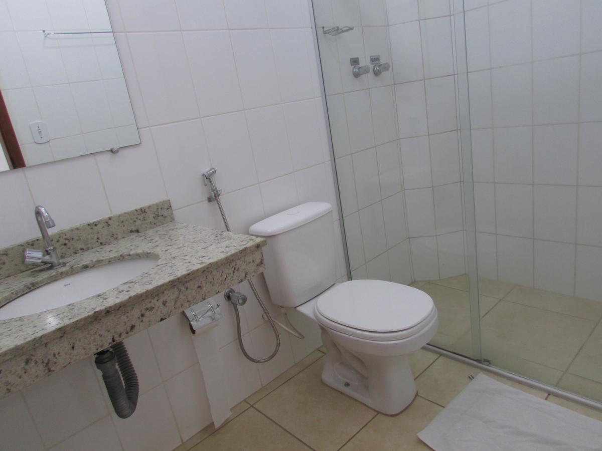 Hotel Oitis Governador Valadares Buitenkant foto