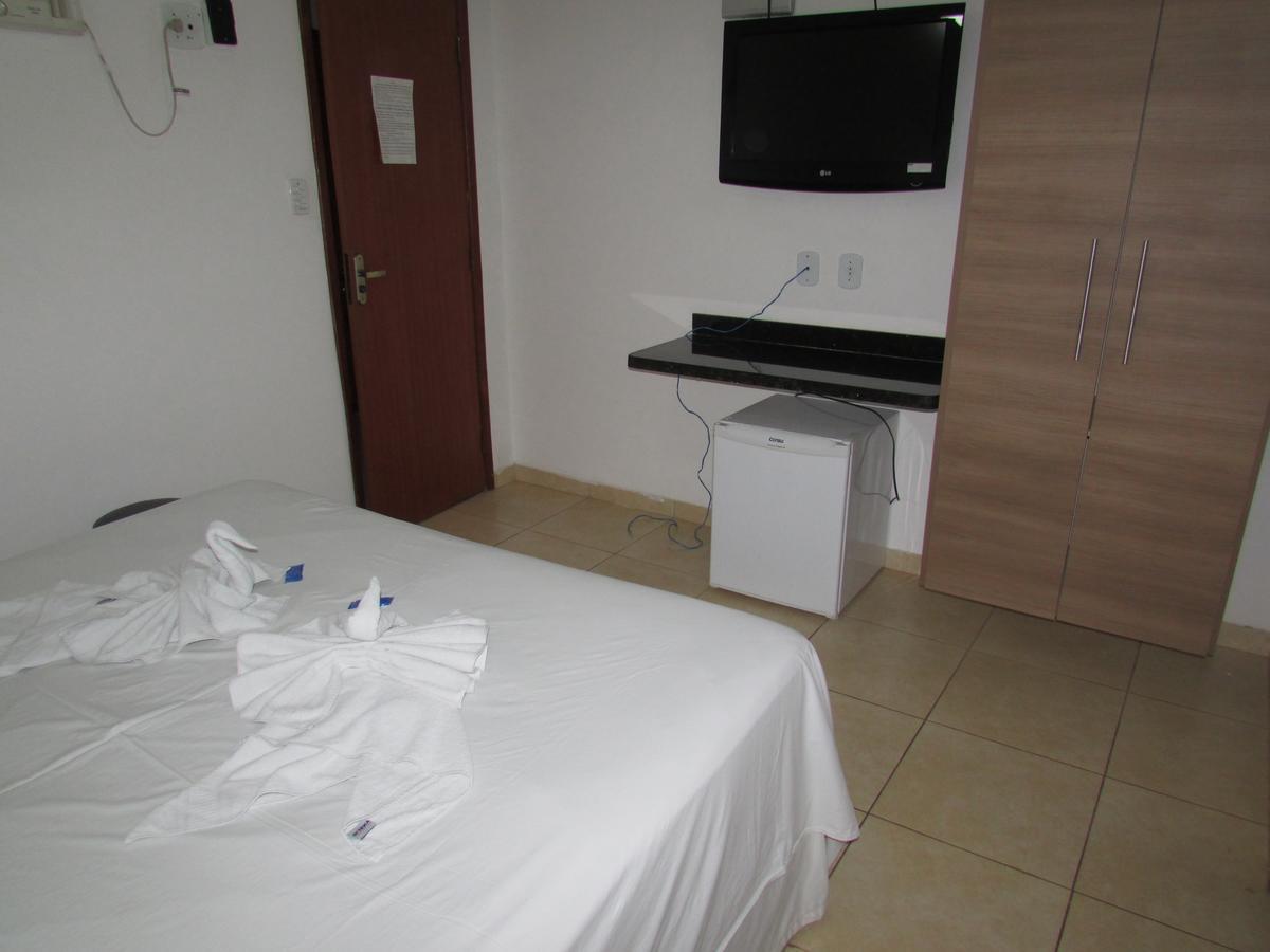 Hotel Oitis Governador Valadares Buitenkant foto