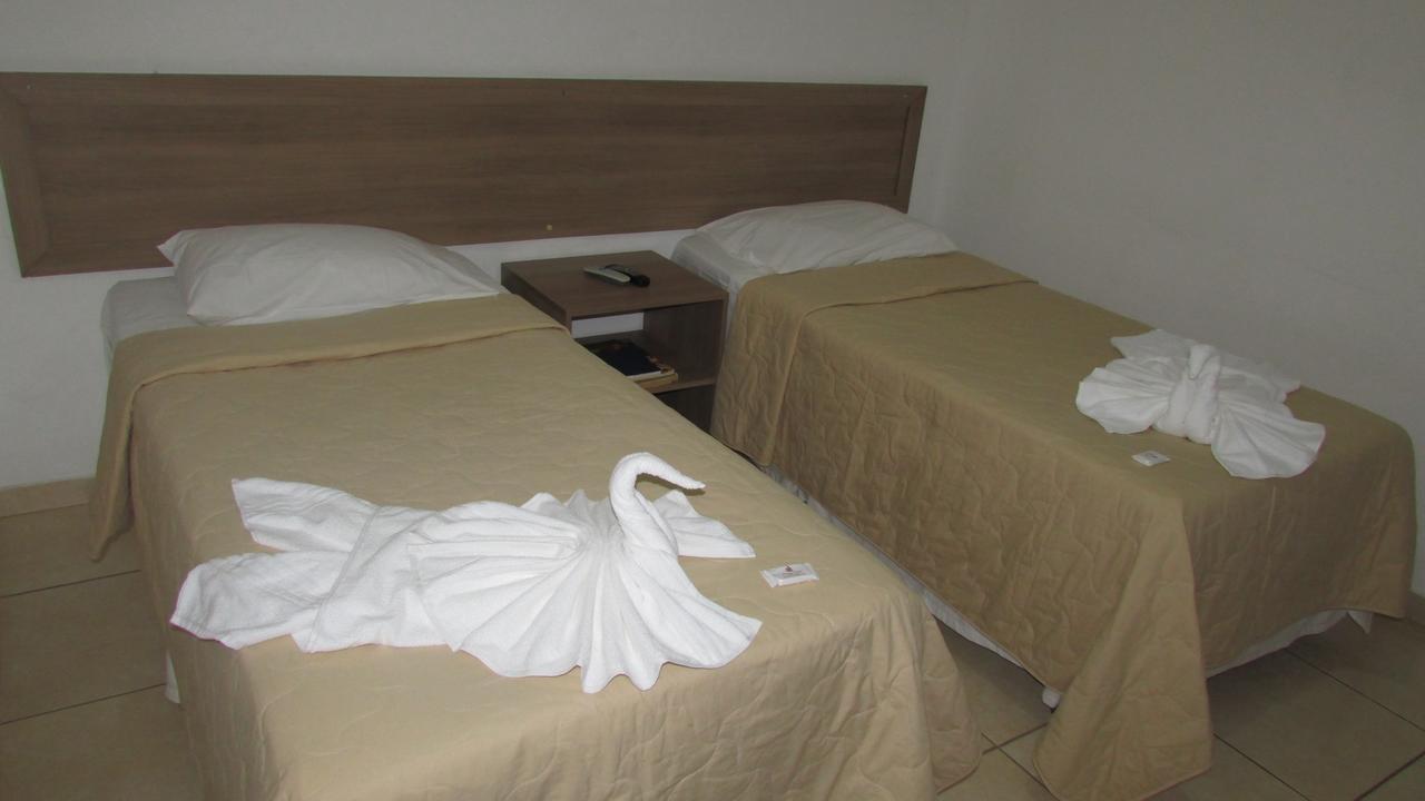 Hotel Oitis Governador Valadares Buitenkant foto