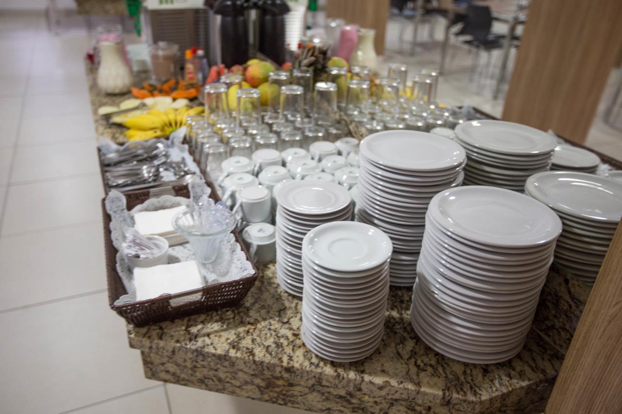 Hotel Oitis Governador Valadares Buitenkant foto